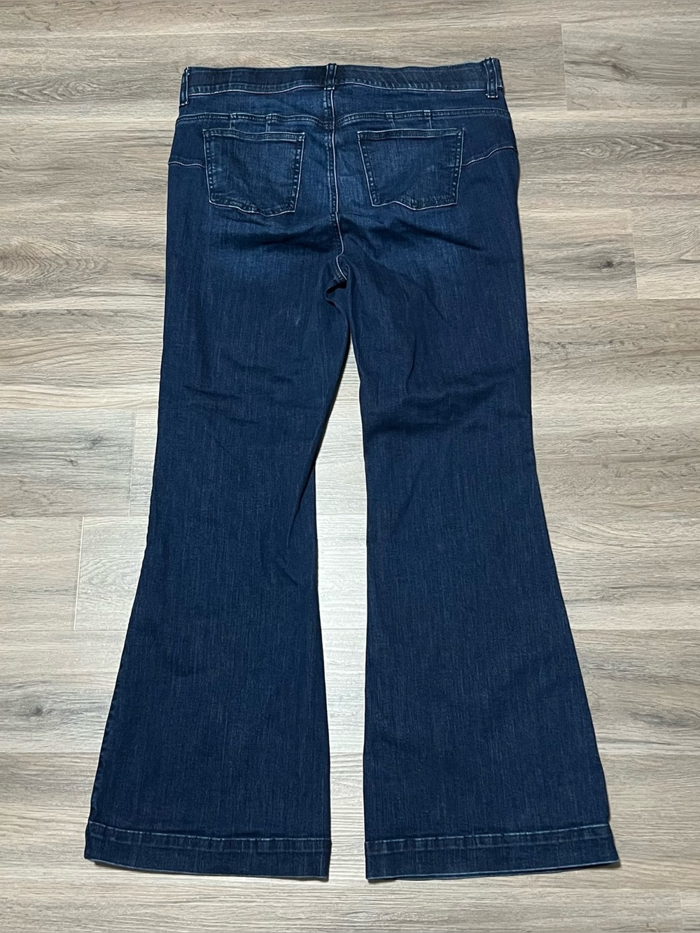 Torrid Womens 16R Blue Jeans Bombshell Flare Super Soft Cotton Stretch Dark Wash - Picture 5 of 8